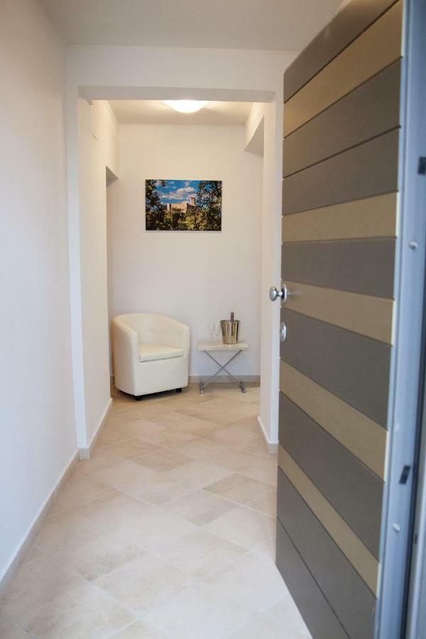 Le Colonne Bed & Breakfast Cassino Exterior photo