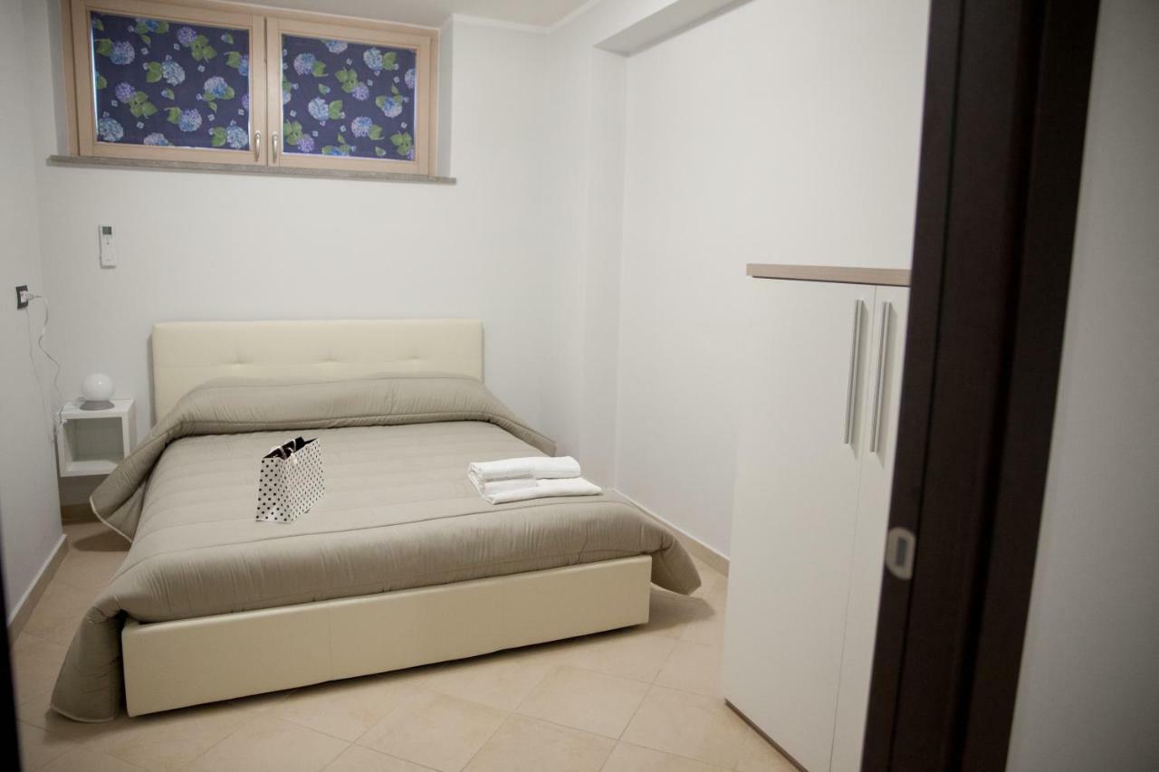 Le Colonne Bed & Breakfast Cassino Exterior photo
